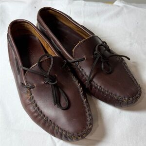 Minnetonka Size 10 Genuine Leather Rich Brown Slip On Driver Loafer Shoes